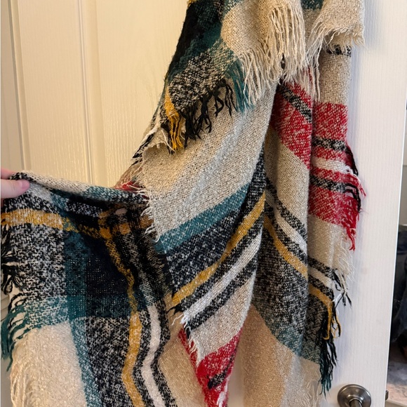 Striped Blanket Scarf - Picture 2 of 3